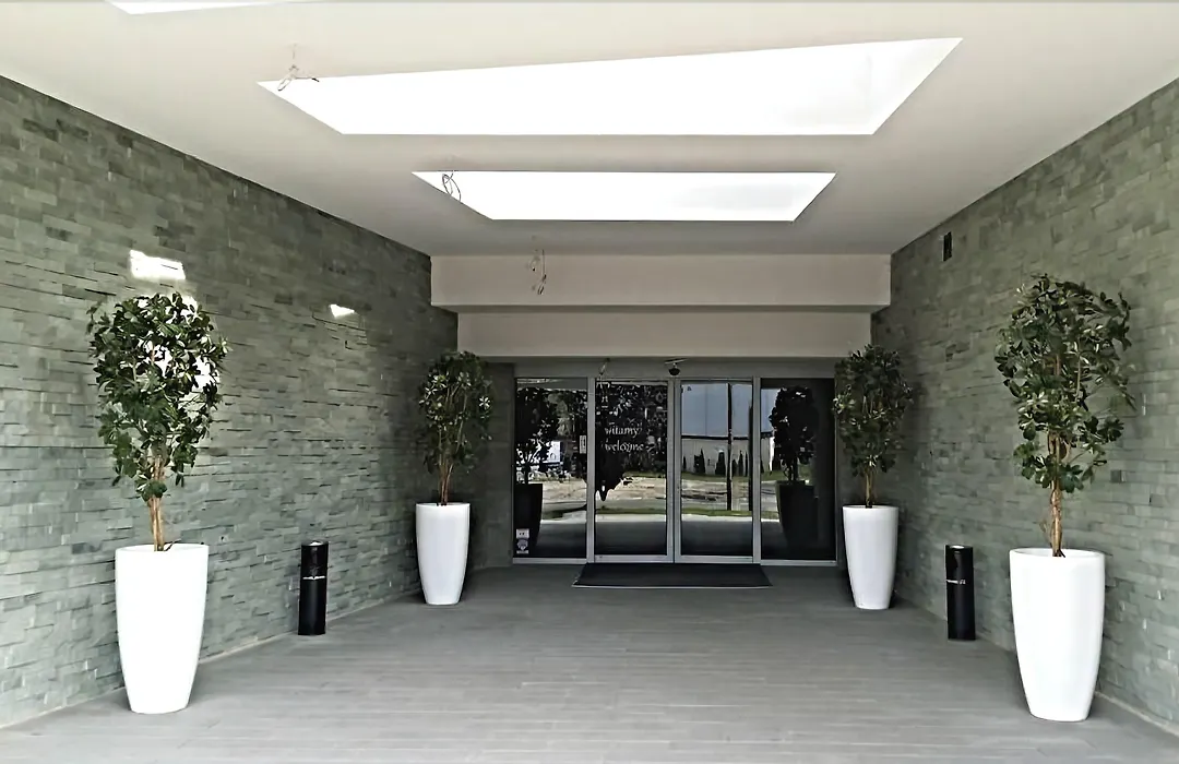 M Hotel-1